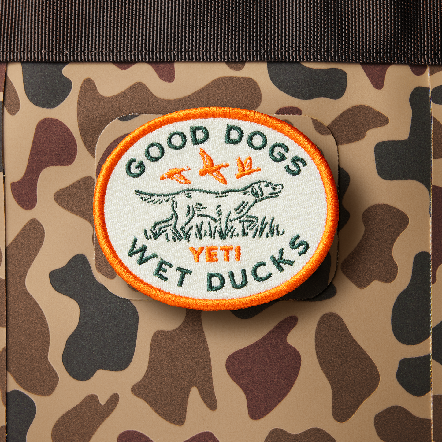 YETI Good Dogs Aufnäher Orange
