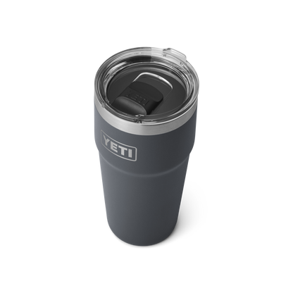 YETI Rambler® 20 oz (591 ml) Stapelbarer Becher Charcoal