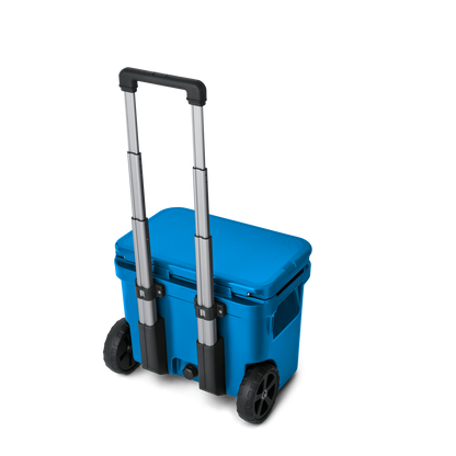 YETI Roadie® 32 Kühlbox auf Rädern Big Wave Blue