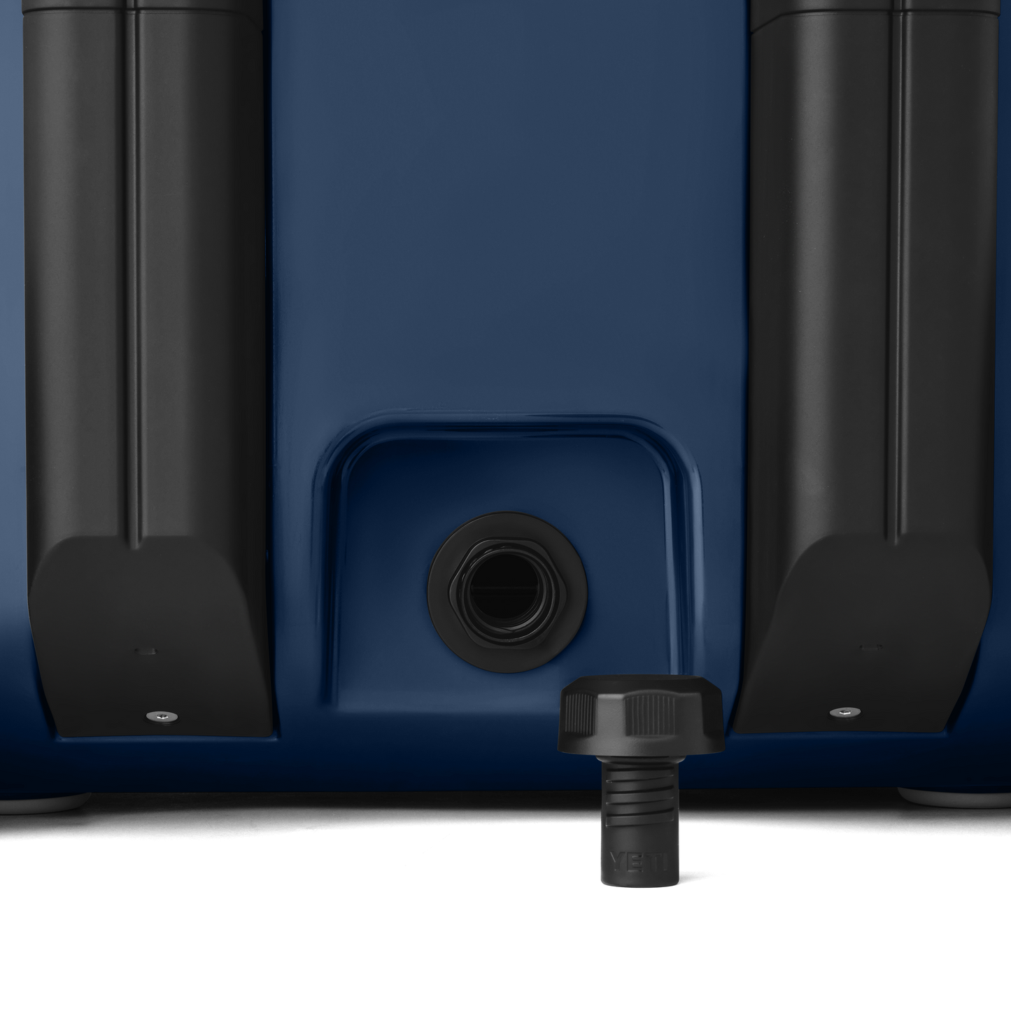 YETI Roadie® 32 Kühlbox auf Rädern Navy