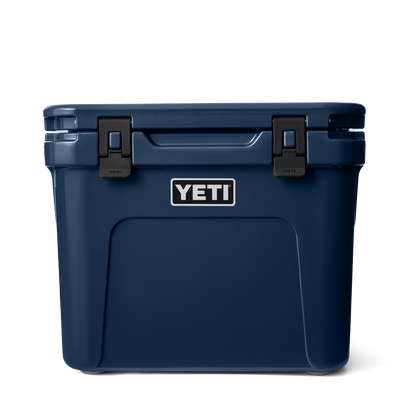YETI Roadie® 32 Kühlbox auf Rädern Navy