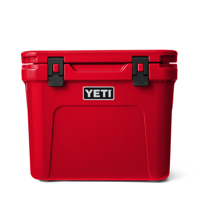 YETI Roadie® 32 Kühlbox auf Rädern Rescue Red